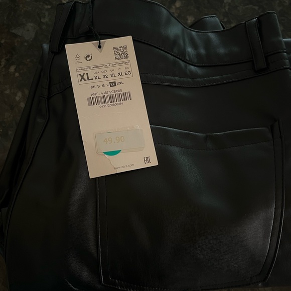 FAUX LEATHER STRAIGHT LEG PANTS - Picture 3 of 3